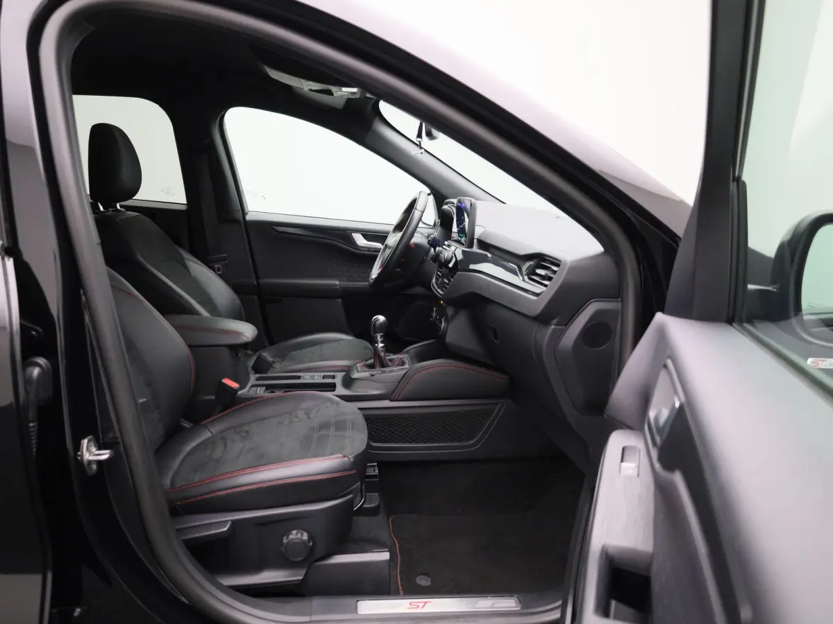 1.5 EcoBoost ST-Line X | Apple Carplay/Android Auto | B&o | Trekhaak | Achteruitrijcamera | Winterpakket |