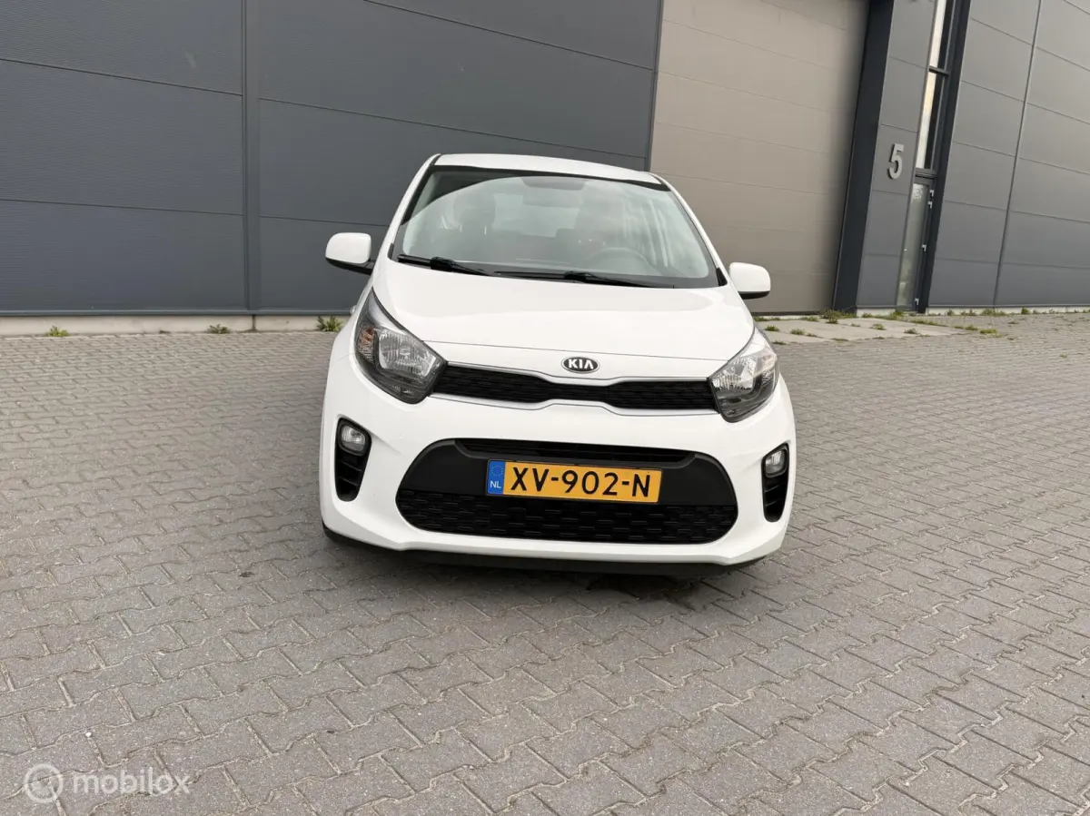 1.0 MPi EconomyLine | 04/2019 | 106.796km | Wit | 5-deurs