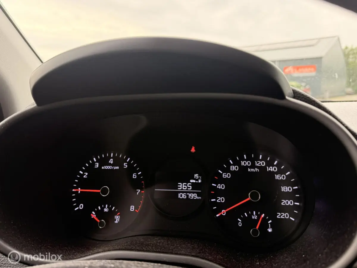1.0 MPi EconomyLine | 04/2019 | 106.796km | Wit | 5-deurs