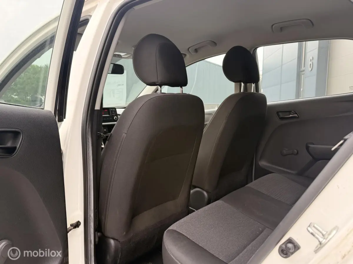 1.0 MPi EconomyLine | 04/2019 | 106.796km | Wit | 5-deurs