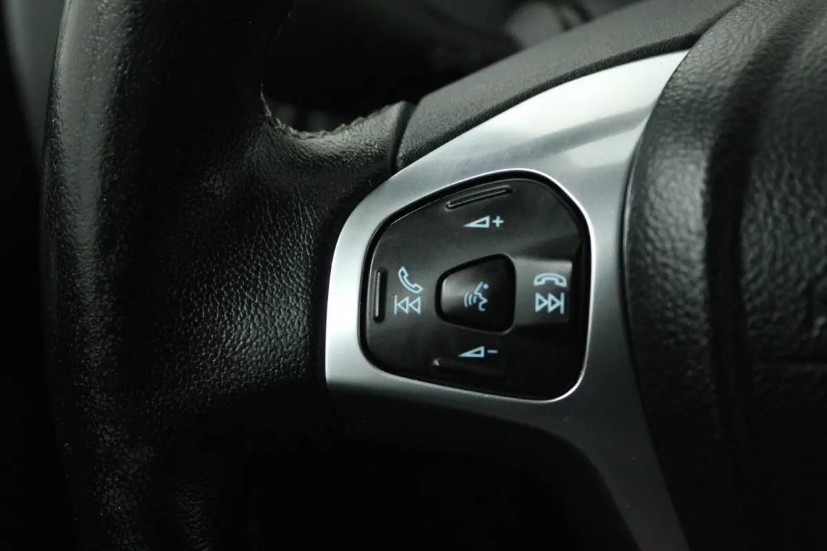 1.0 EcoBoost Candy Blue Edition (CRUISE CONTROL, PARKEERSENSOREN, AIRCO)