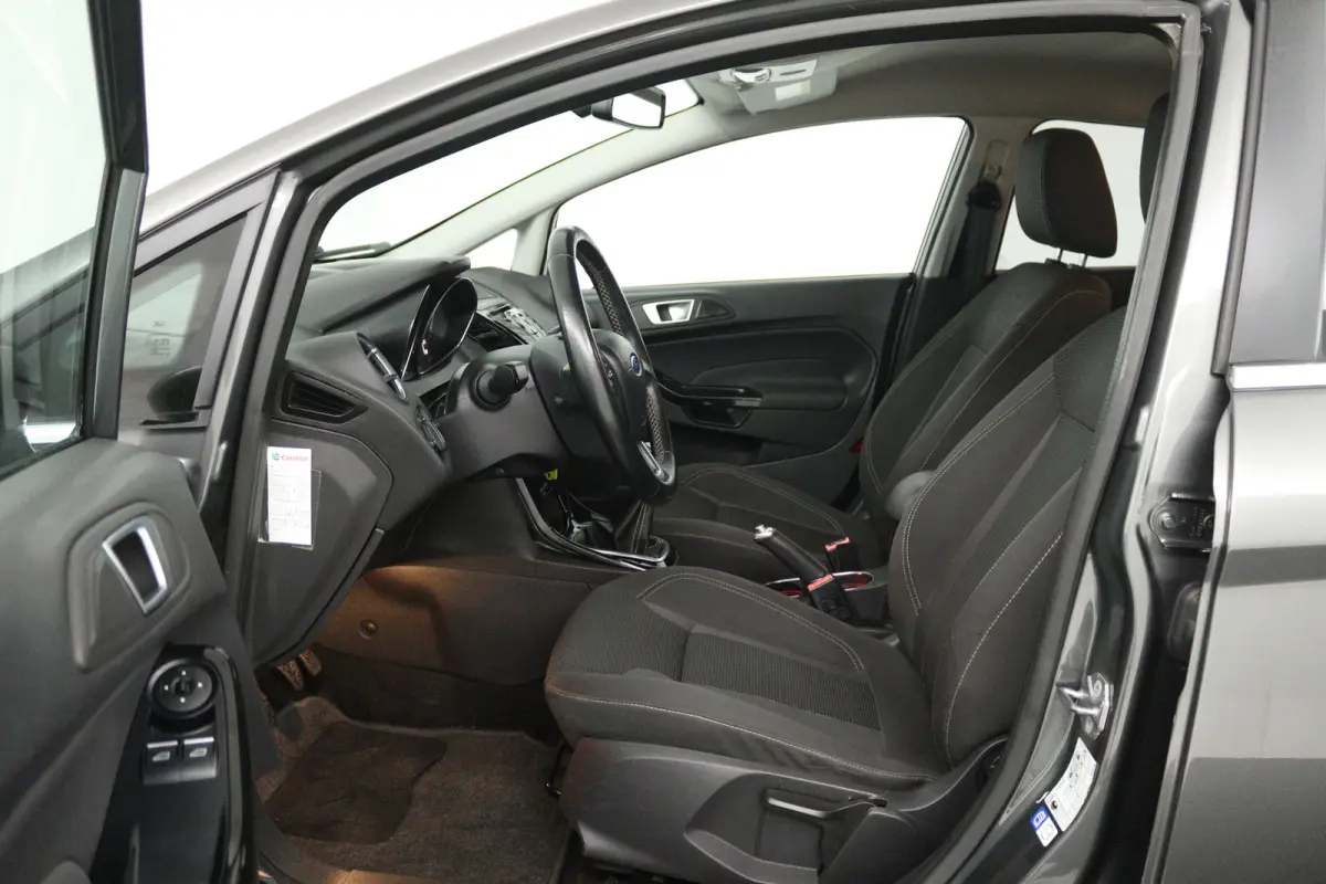 1.0 EcoBoost Candy Blue Edition (CRUISE CONTROL, PARKEERSENSOREN, AIRCO)