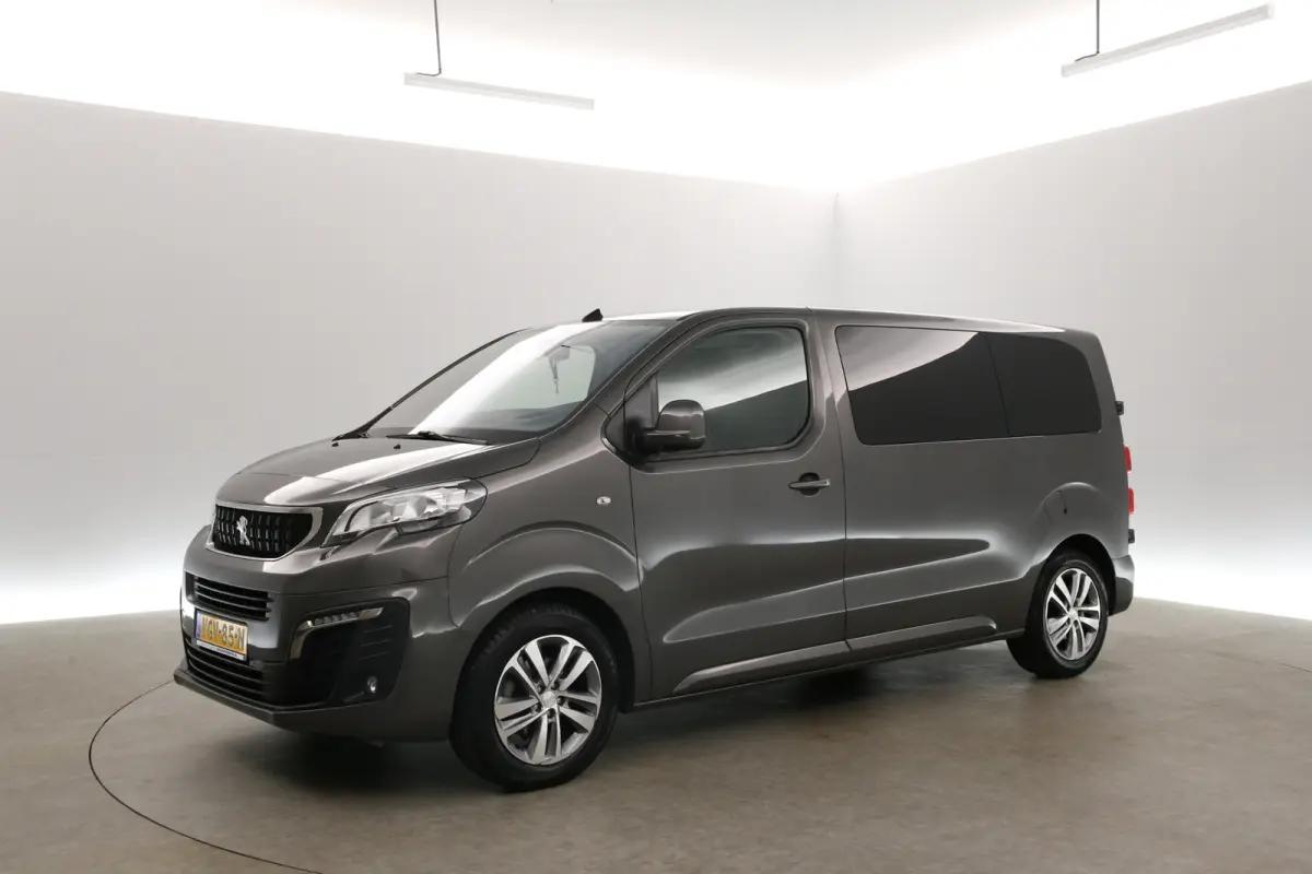 2.0 BlueHDI L2H1 | Automaat | Airco | Camera | Cruise | Carplay |  HUD | 3 Zits | Trekhaak | Parkeersens.