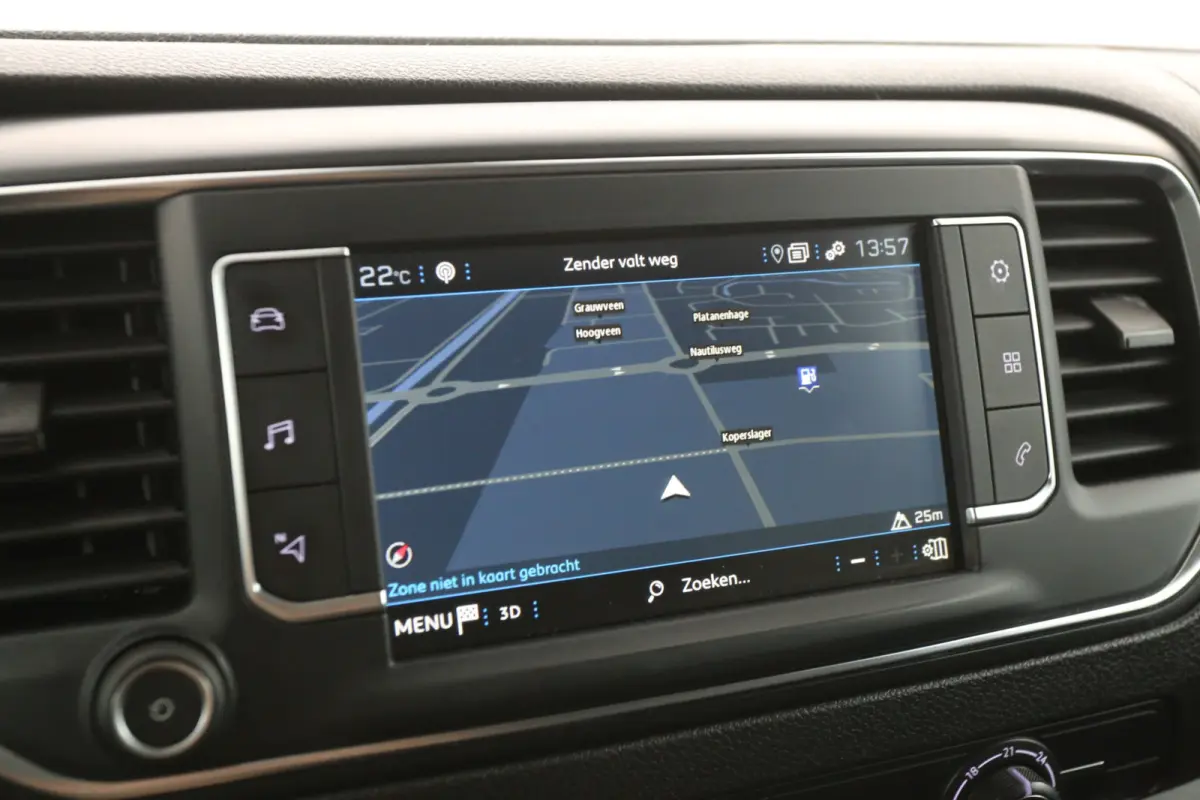 2.0 BlueHDI L2H1 | Automaat | Airco | Camera | Cruise | Carplay |  HUD | 3 Zits | Trekhaak | Parkeersens.