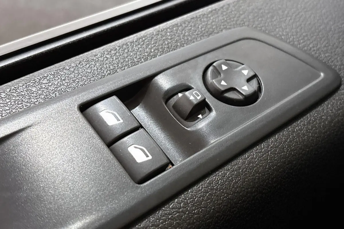 Electric L3 75 kWh SOH 96% Navi Apple CarPlay 17"