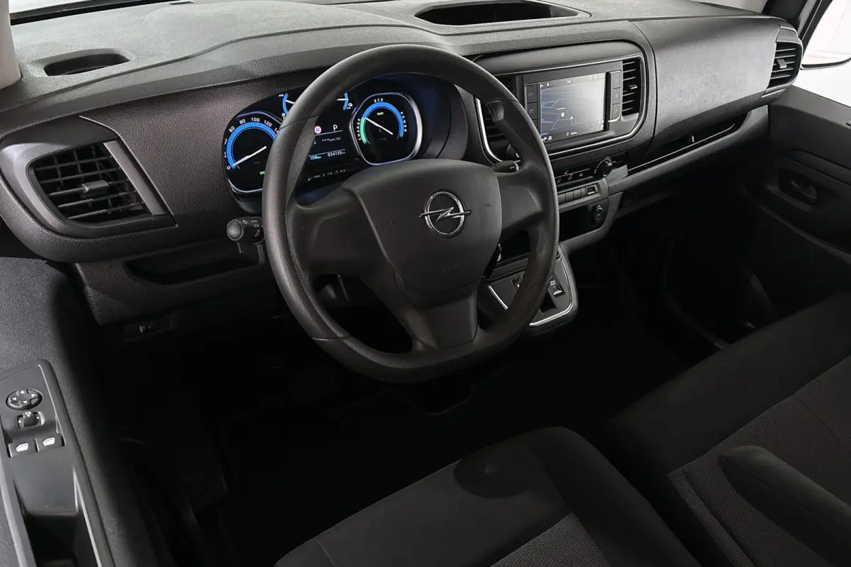 Electric L3 75 kWh SOH 96% Navi Apple CarPlay 17"