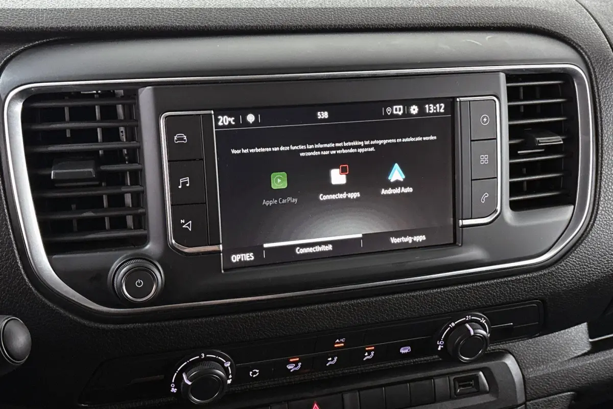 Electric L3 75 kWh SOH 96% Navi Apple CarPlay 17"