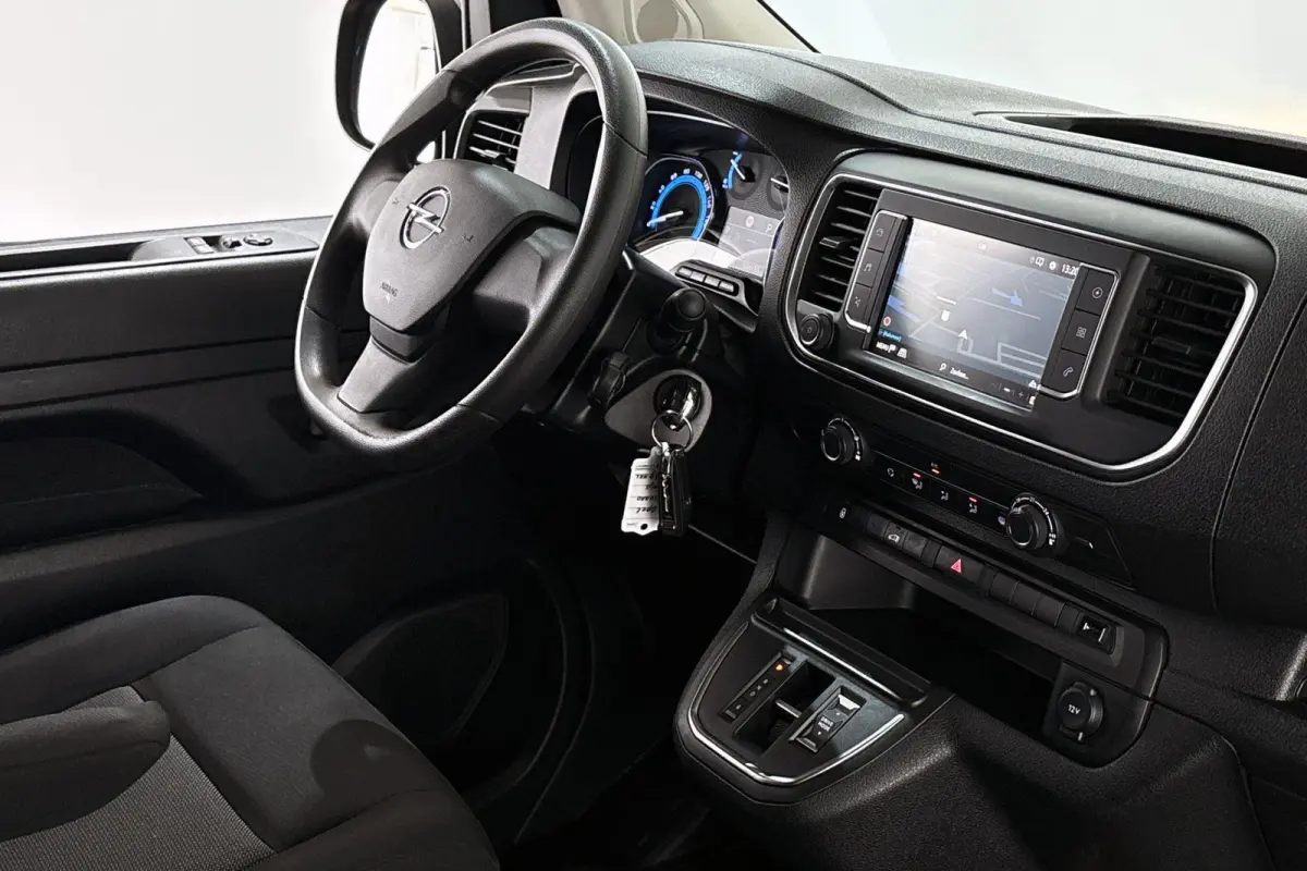 Electric L3 75 kWh SOH 96% Navi Apple CarPlay 17"