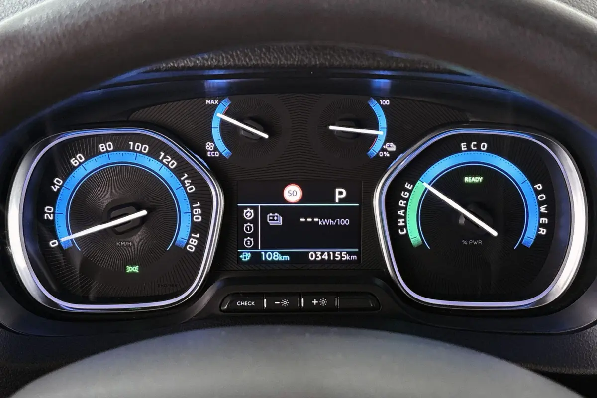 Electric L3 75 kWh SOH 96% Navi Apple CarPlay 17"