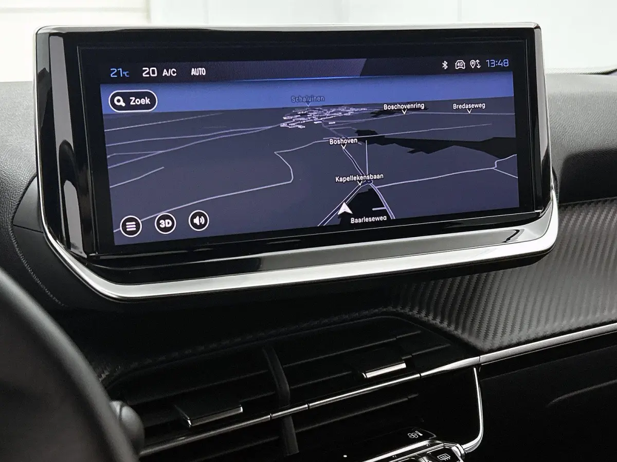 SUV Allure 100pk | Navigatie | Achteruitrijcamera | Climate Control | Cruise Control | Parkeersensoren v+a | Armsteun | Digitaal instrumentenpaneel | Draadloze Apple Carplay / Android Auto |