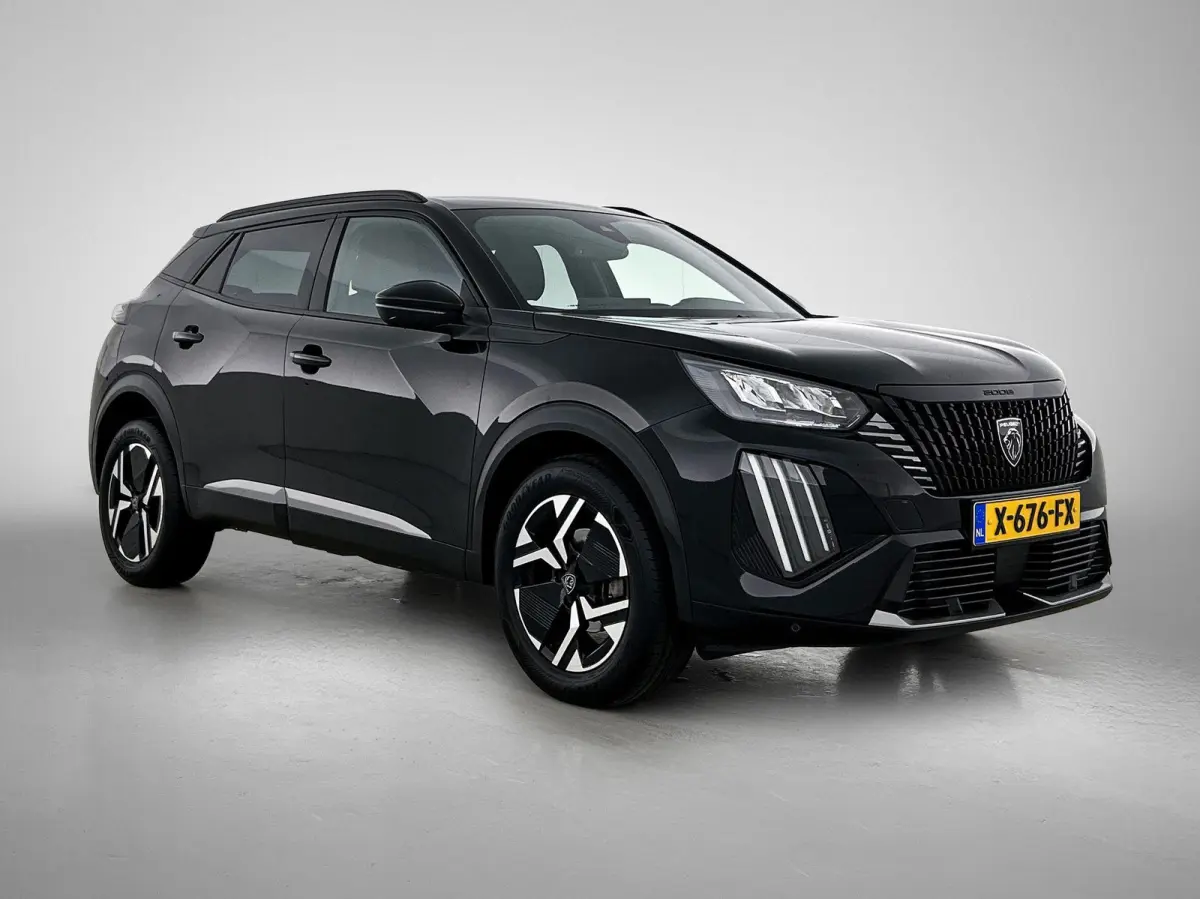 SUV Allure 100pk | Navigatie | Achteruitrijcamera | Climate Control | Cruise Control | Parkeersensoren v+a | Armsteun | Digitaal instrumentenpaneel | Draadloze Apple Carplay / Android Auto |