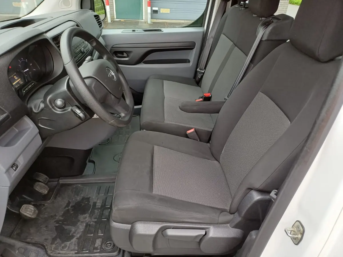 1.5 CDTI L3H1  | 9 PERS | BLUETOOTH | AIRCO | CRUISE | SIDEBARS |