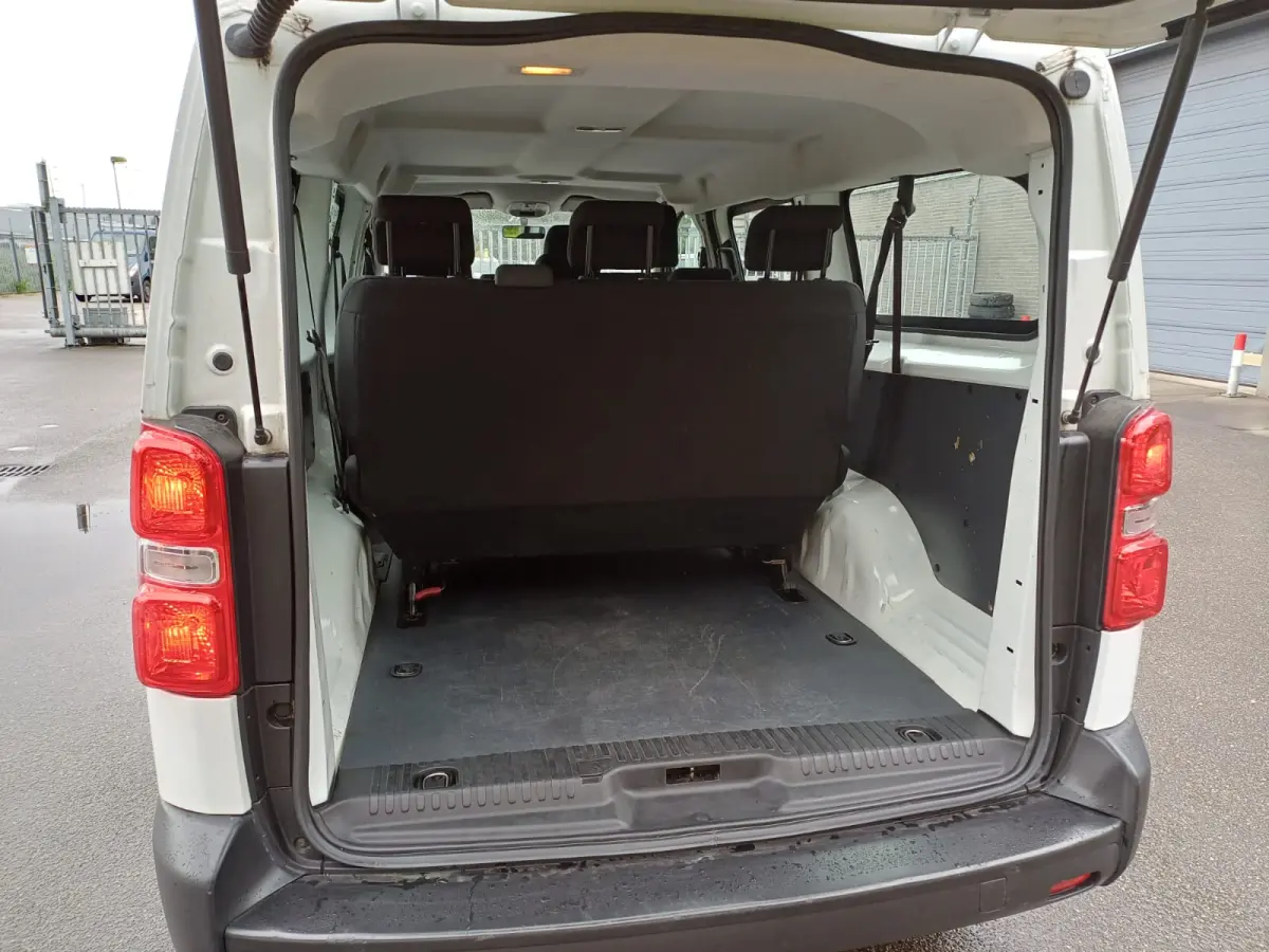1.5 CDTI L3H1  | 9 PERS | BLUETOOTH | AIRCO | CRUISE | SIDEBARS |