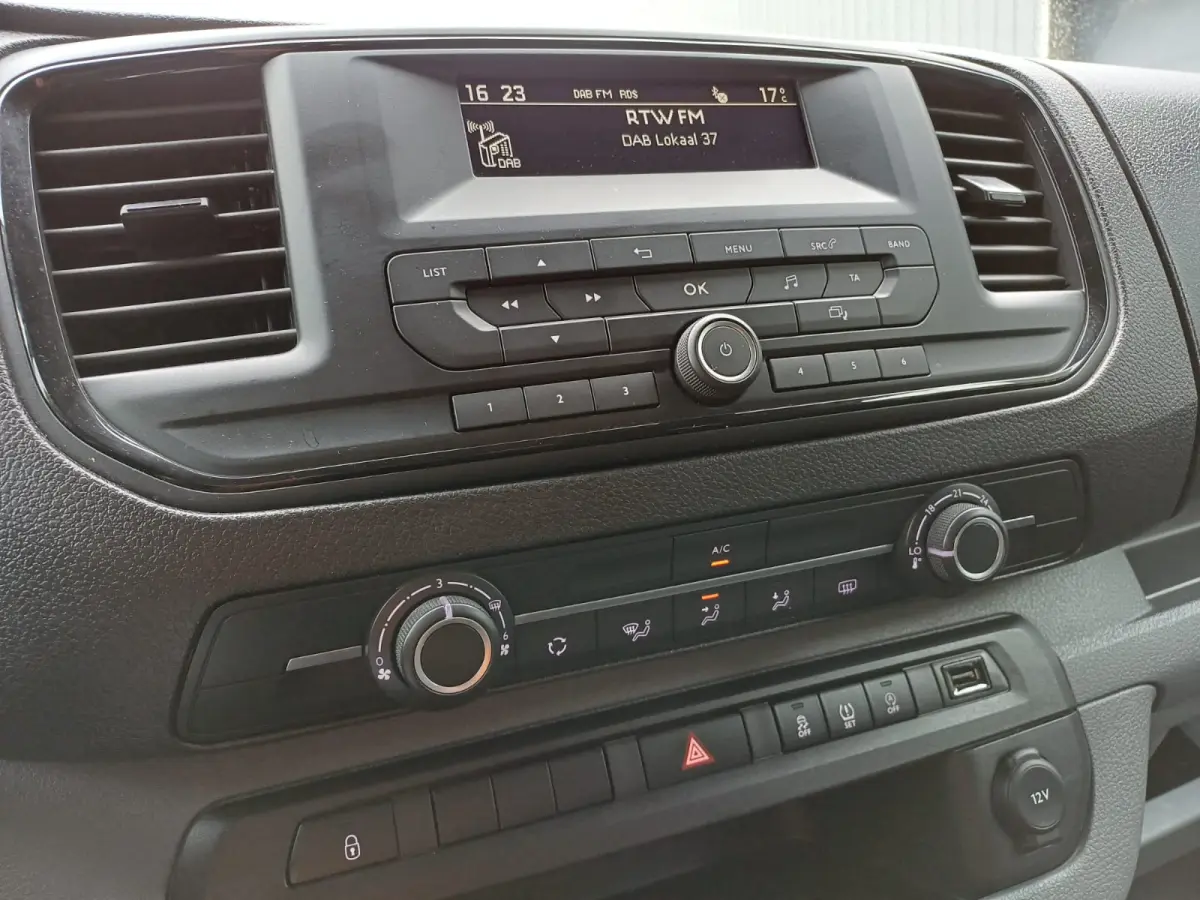1.5 CDTI L3H1  | 9 PERS | BLUETOOTH | AIRCO | CRUISE | SIDEBARS |