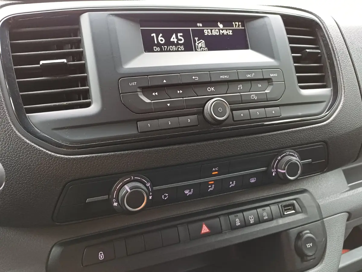 1.5 CDTI L3H1 | 9 PERS | BLUETOOTH | AIRCO | CRUISE | SIDEBARS |