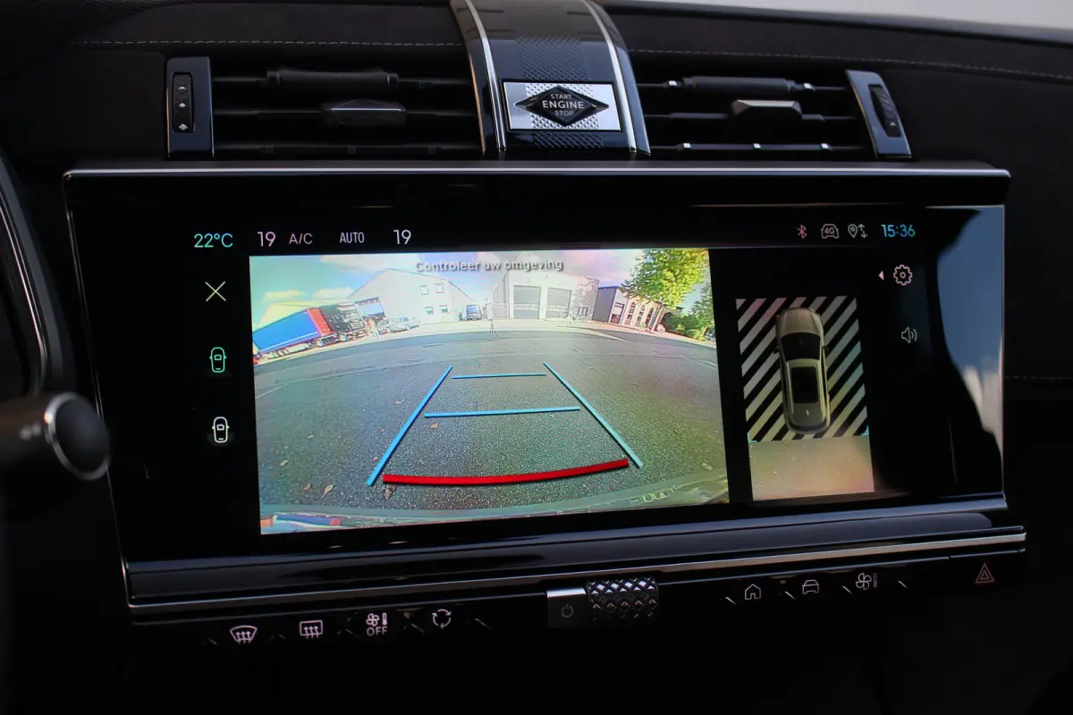 E-Tense 225 Performance Line | Camera | Memory | Dodehoek | Keyless | Alcantara | LED | Carplay | | Camera | Memory | Dodehoek | Keyless | Alcantara | LED | Carplay |