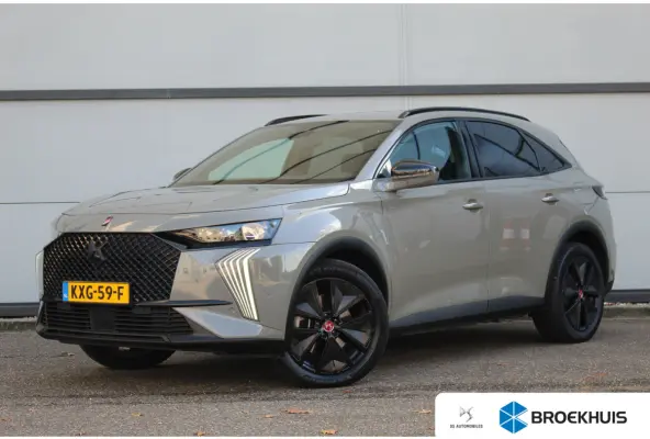 E-Tense 225 Performance Line | Camera | Memory | Dodehoek | Keyless | Alcantara | LED | Carplay | | Camera | Memory | Dodehoek | Keyless | Alcantara | LED | Carplay |