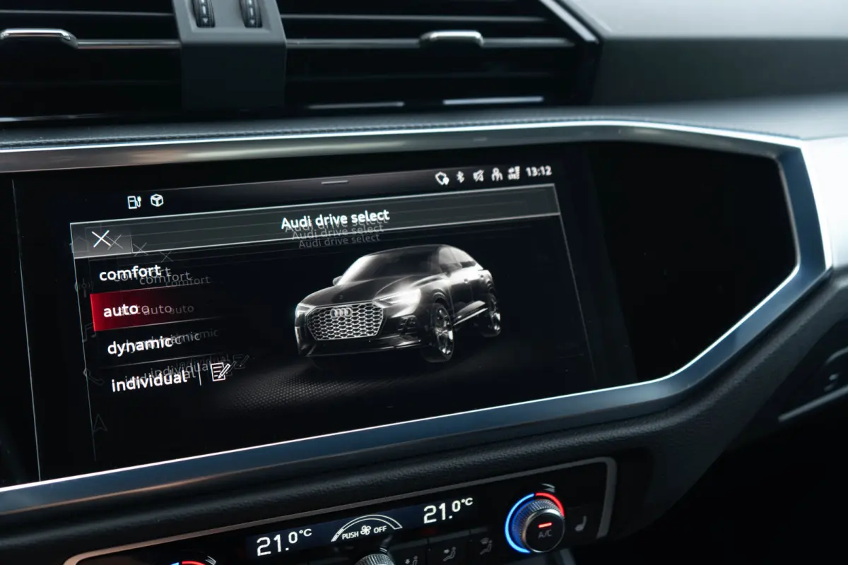 45 TFSI e S-Line / Full LED/ Camera/ 20 Inch/ Leder Alcantara/ 180kW