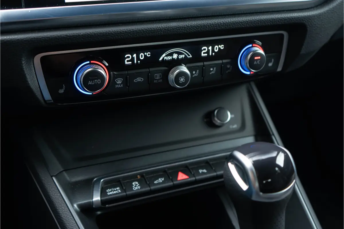 45 TFSI e S-Line / Full LED/ Camera/ 20 Inch/ Leder Alcantara/ 180kW