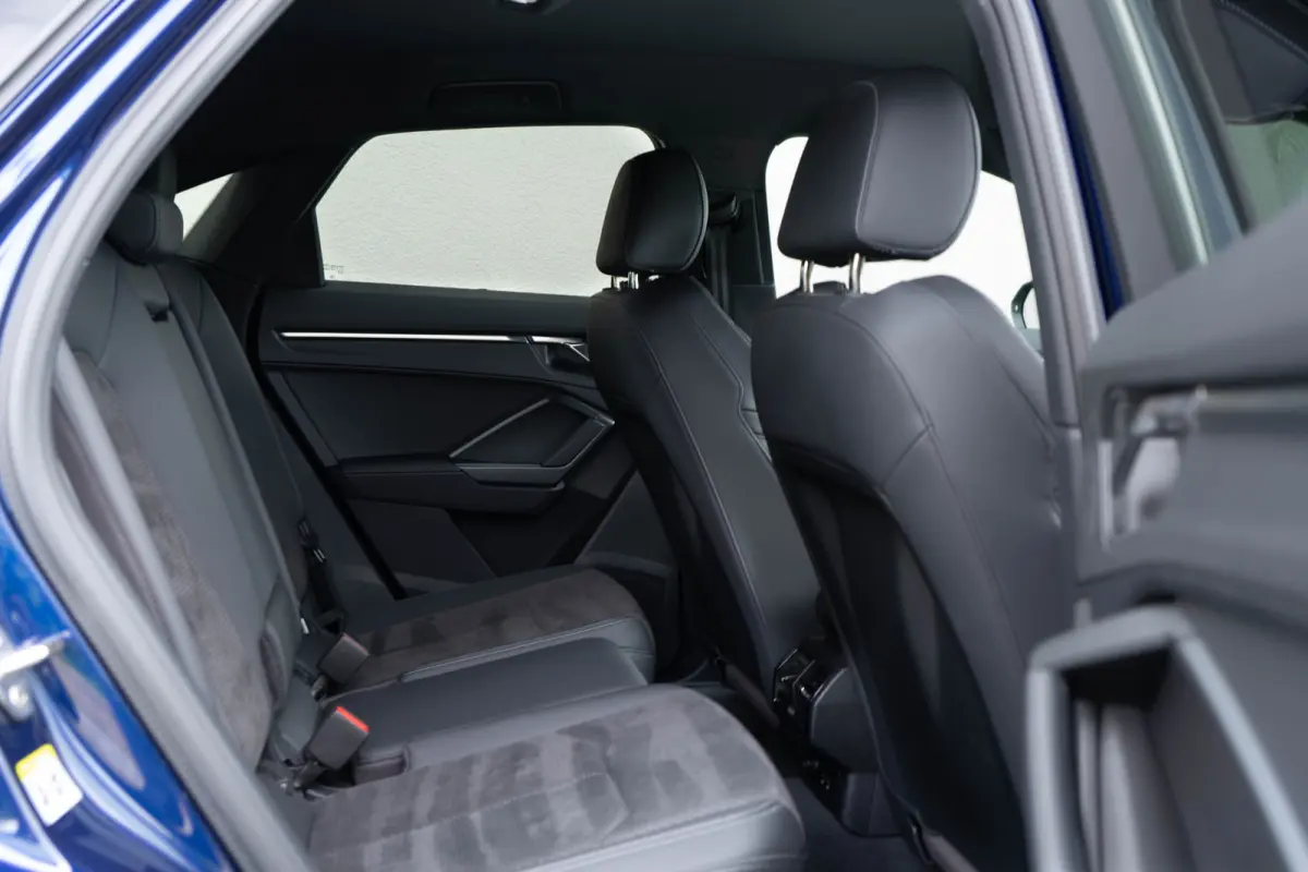 45 TFSI e S-Line / Full LED/ Camera/ 20 Inch/ Leder Alcantara/ 180kW