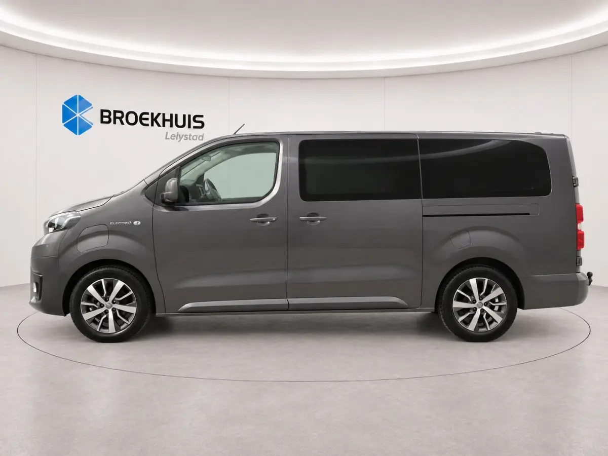 Electric 75KWH EXTRA RANGE INNOVATOR / NAVI / LEDER / CLIMA / KEYLESS / CAMERA / APPLE CARPLAY / WINTERPAKKET / 17" LMV / HUD / 1E EIGENAAR !!