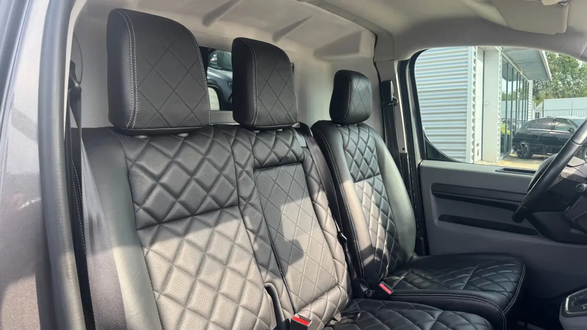 Electric 75KWH EXTRA RANGE INNOVATOR / NAVI / LEDER / CLIMA / KEYLESS / CAMERA / APPLE CARPLAY / WINTERPAKKET / 17" LMV / HUD / 1E EIGENAAR !!