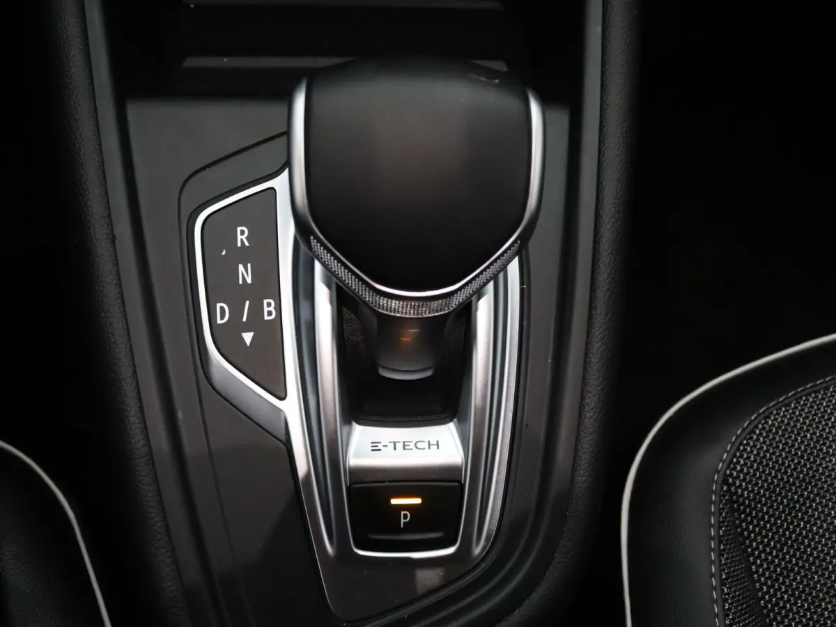 160pk E-Tech Plug-in Hybrid Intens Apple Carplay/Android Auto | Climate