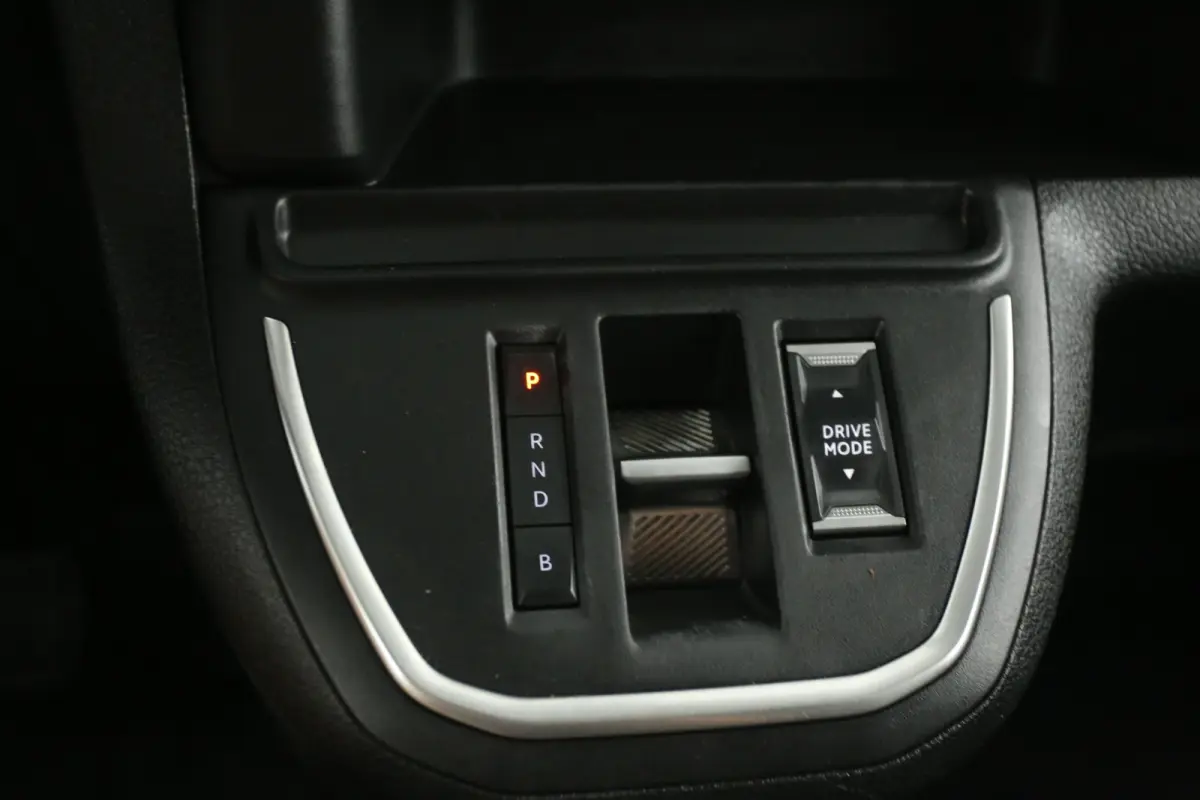 Electric L3H1 75 kWh | Snelladen | SOH 94% | Airco | Cruise | Carplay | 3 Zits | Parkeersens.