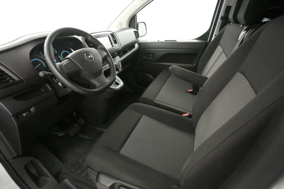 Electric L3H1 75 kWh | Snelladen | SOH 94% | Airco | Cruise | Carplay | 3 Zits | Parkeersens.