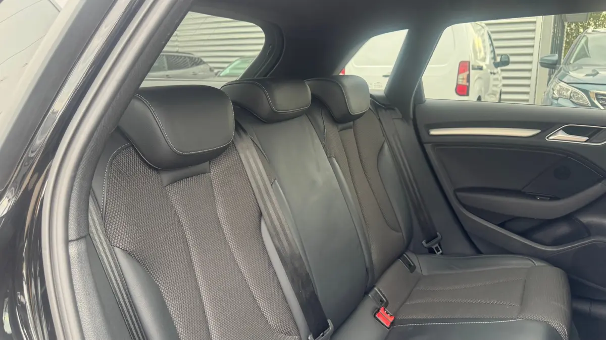 35 TFSI COD 150PK ADVANCE SPORT S-LINE AUTOMAAT / NAVI / LEDER / CLIMA / FULL-LED / PDC / KEYLESS / 19" LMV / 2X S-LINE / PANO. DAK / ORG. NL. / CRUISECONTROL  !!