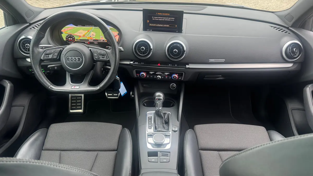 35 TFSI COD 150PK ADVANCE SPORT S-LINE AUTOMAAT / NAVI / LEDER / CLIMA / FULL-LED / PDC / KEYLESS / 19" LMV / 2X S-LINE / PANO. DAK / ORG. NL. / CRUISECONTROL  !!