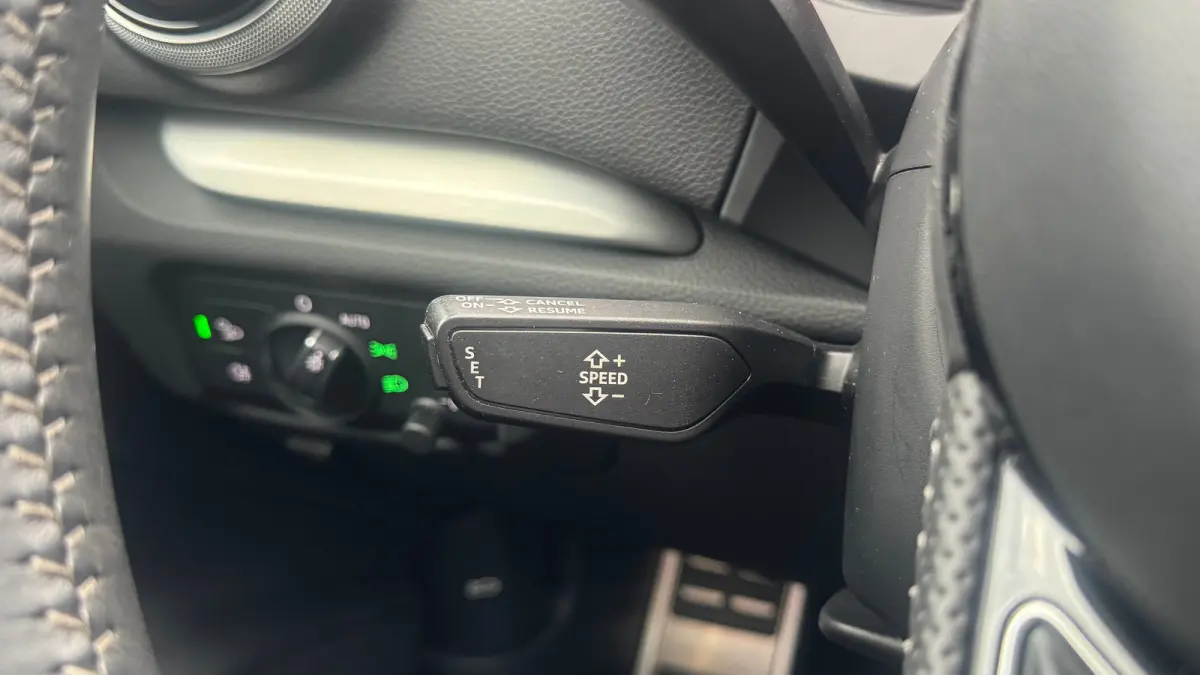 35 TFSI COD 150PK ADVANCE SPORT S-LINE AUTOMAAT / NAVI / LEDER / CLIMA / FULL-LED / PDC / KEYLESS / 19" LMV / 2X S-LINE / PANO. DAK / ORG. NL. / CRUISECONTROL  !!