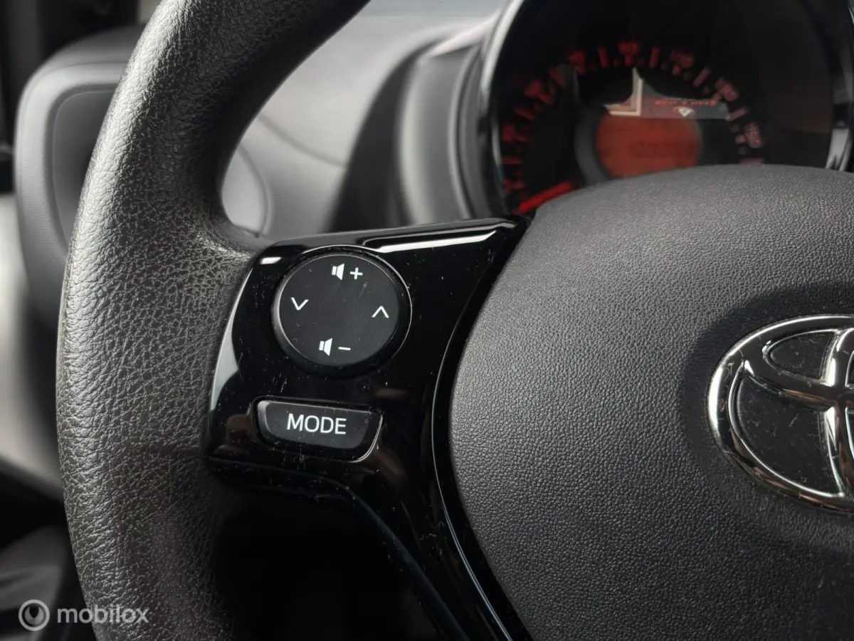 1.0 VVT-i x|GOED ONDERHOUDEN|AIRCO|BLUETOOTH|NL-AUTO