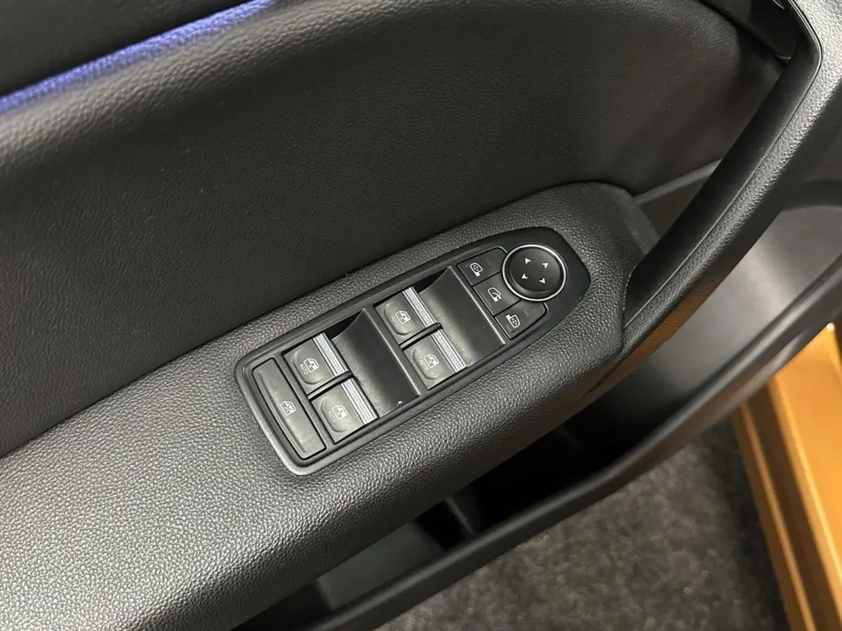 1.6 E-Tech Plug-in Hybrid 160 Intens NAVI CAMERA CARPLAY CRUISE.