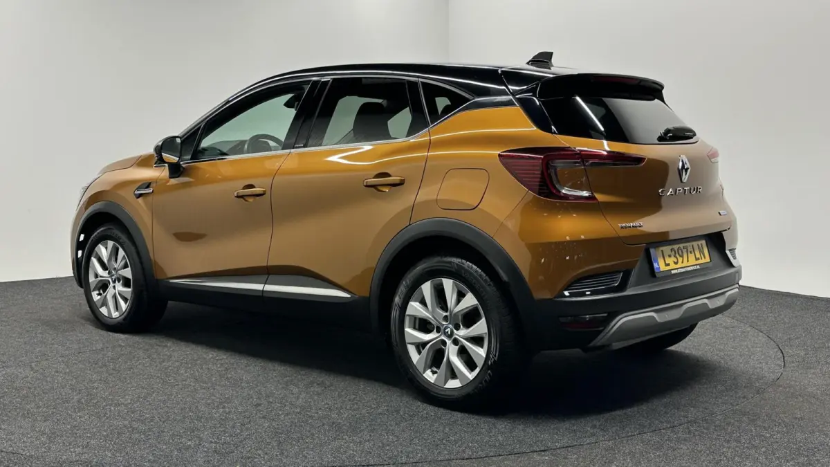 1.6 E-Tech Plug-in Hybrid 160 Intens NAVI CAMERA CARPLAY CRUISE.