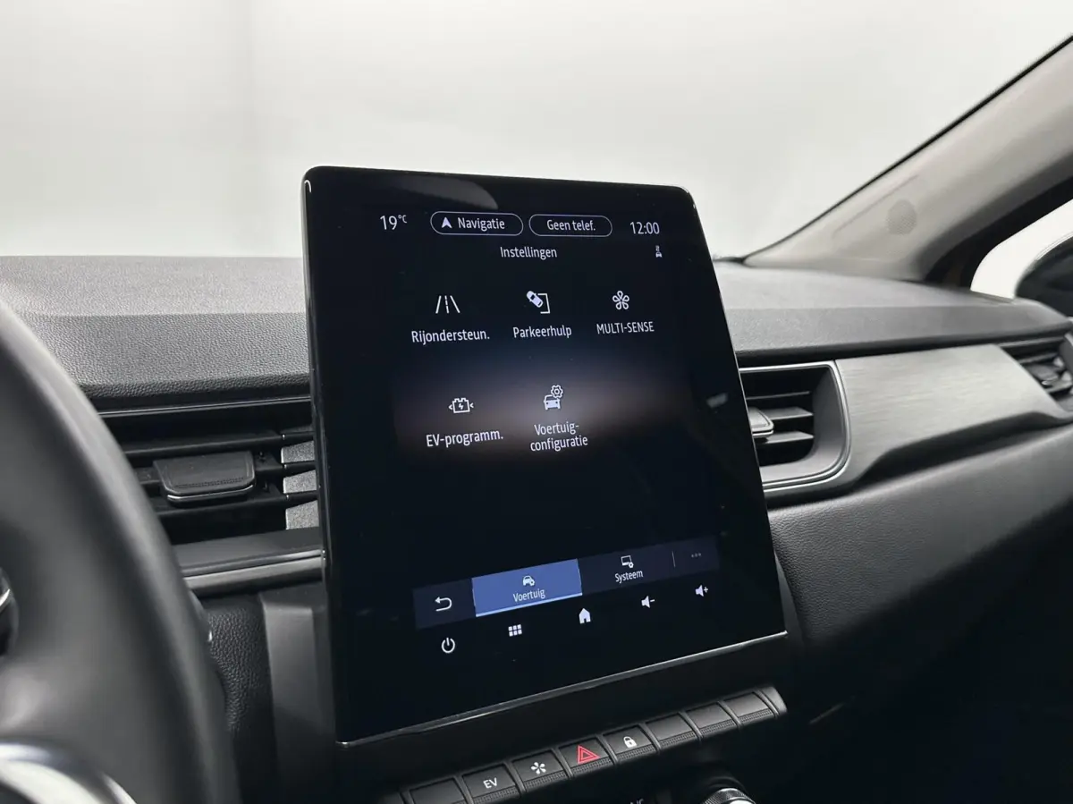 1.6 E-Tech Plug-in Hybrid 160 Intens NAVI CAMERA CARPLAY CRUISE.
