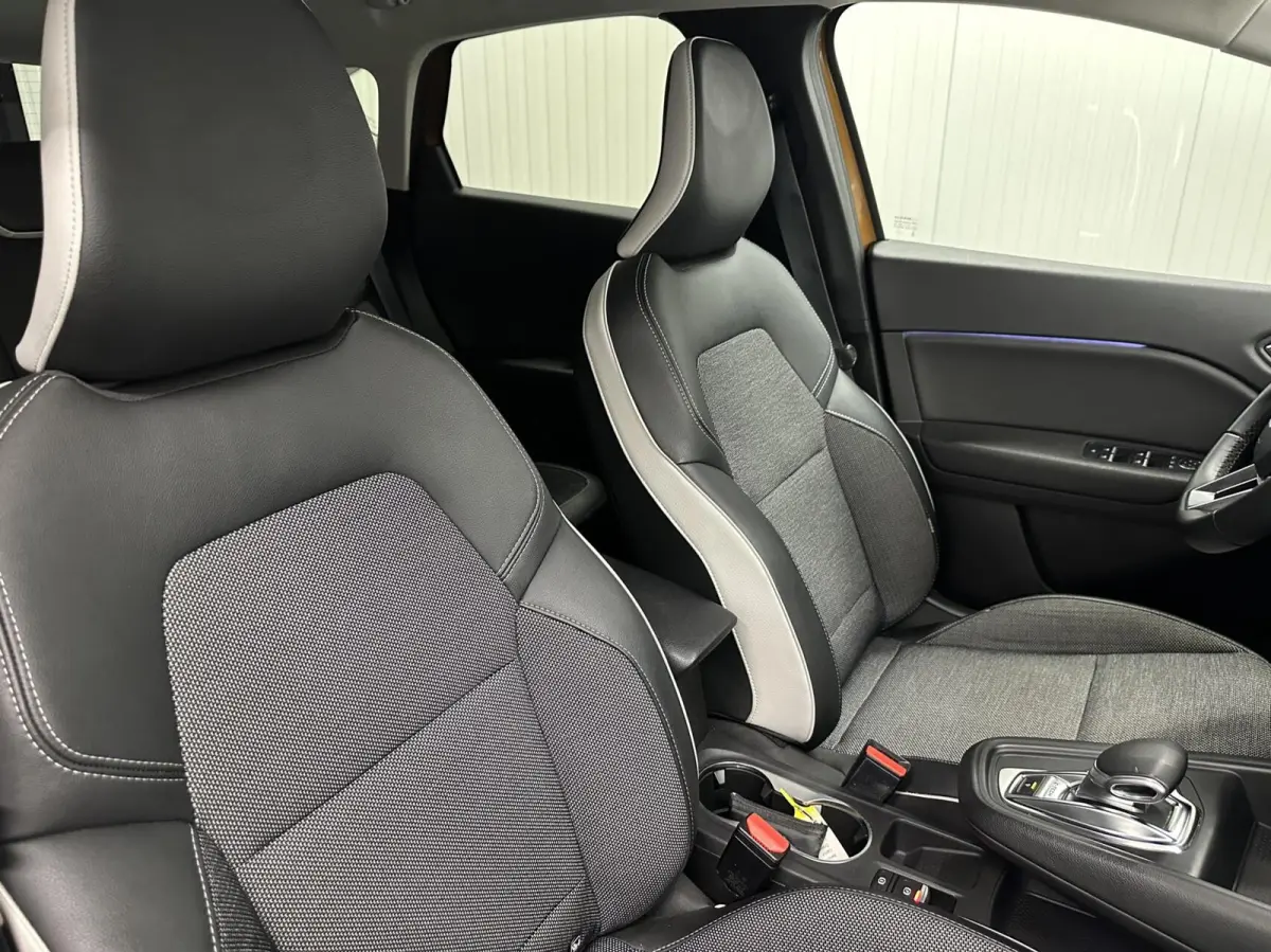 1.6 E-Tech Plug-in Hybrid 160 Intens NAVI CAMERA CARPLAY CRUISE.