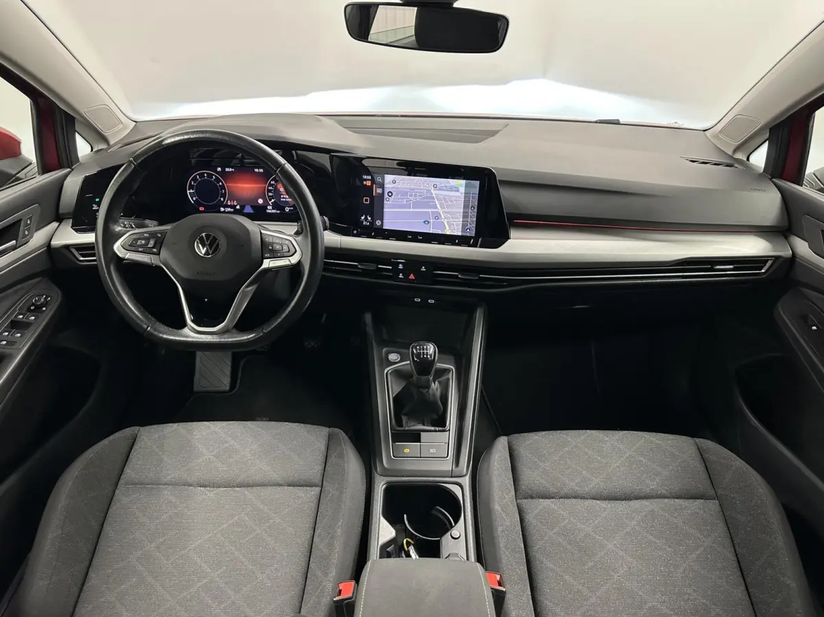1.0 TSI Life Business TREKHAAK CARPLAY NAVI ADAPTIEF CRUISE.