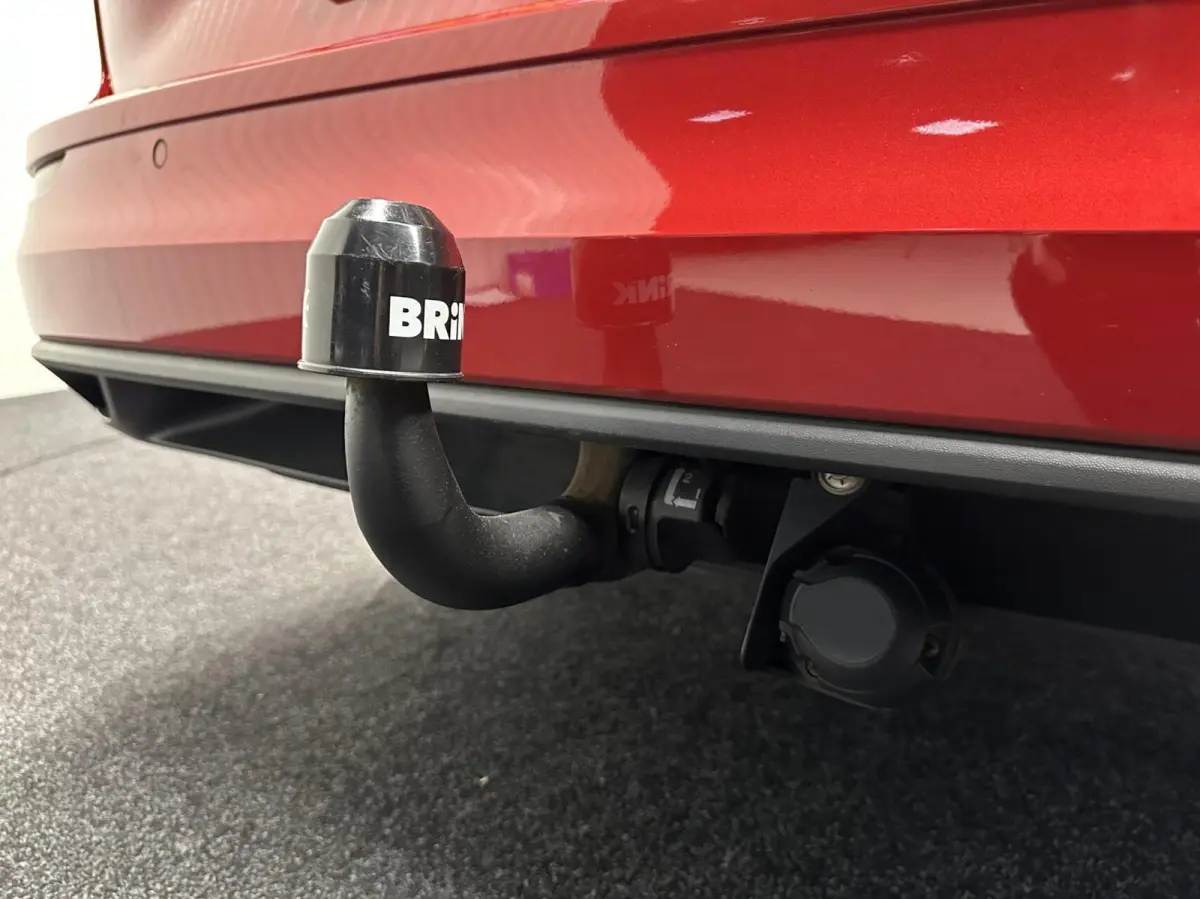 1.0 TSI Life Business TREKHAAK CARPLAY NAVI ADAPTIEF CRUISE.