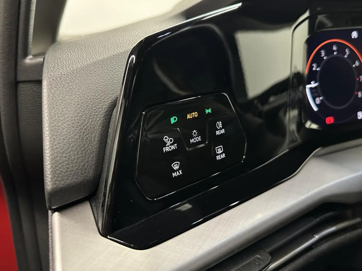 1.0 TSI Life Business TREKHAAK CARPLAY NAVI ADAPTIEF CRUISE.