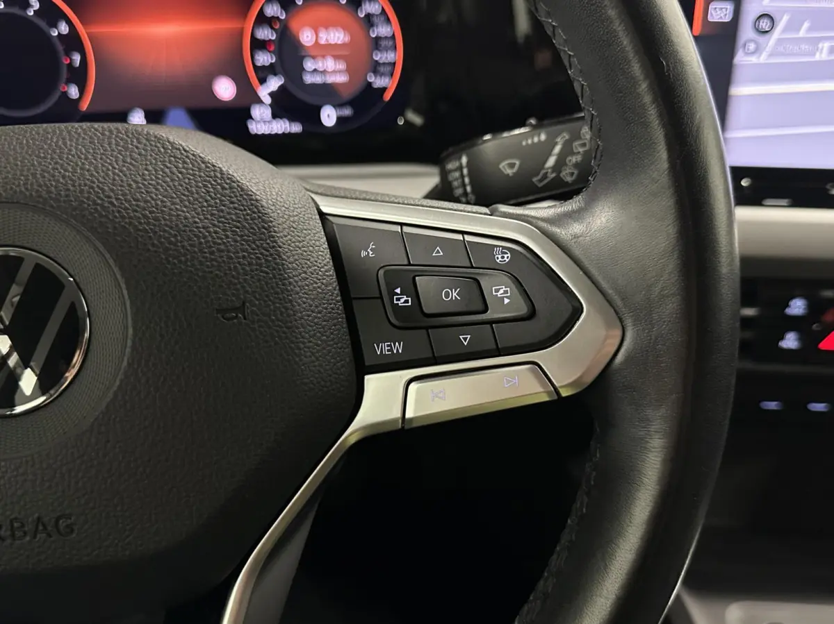 1.0 TSI Life Business TREKHAAK CARPLAY NAVI ADAPTIEF CRUISE.