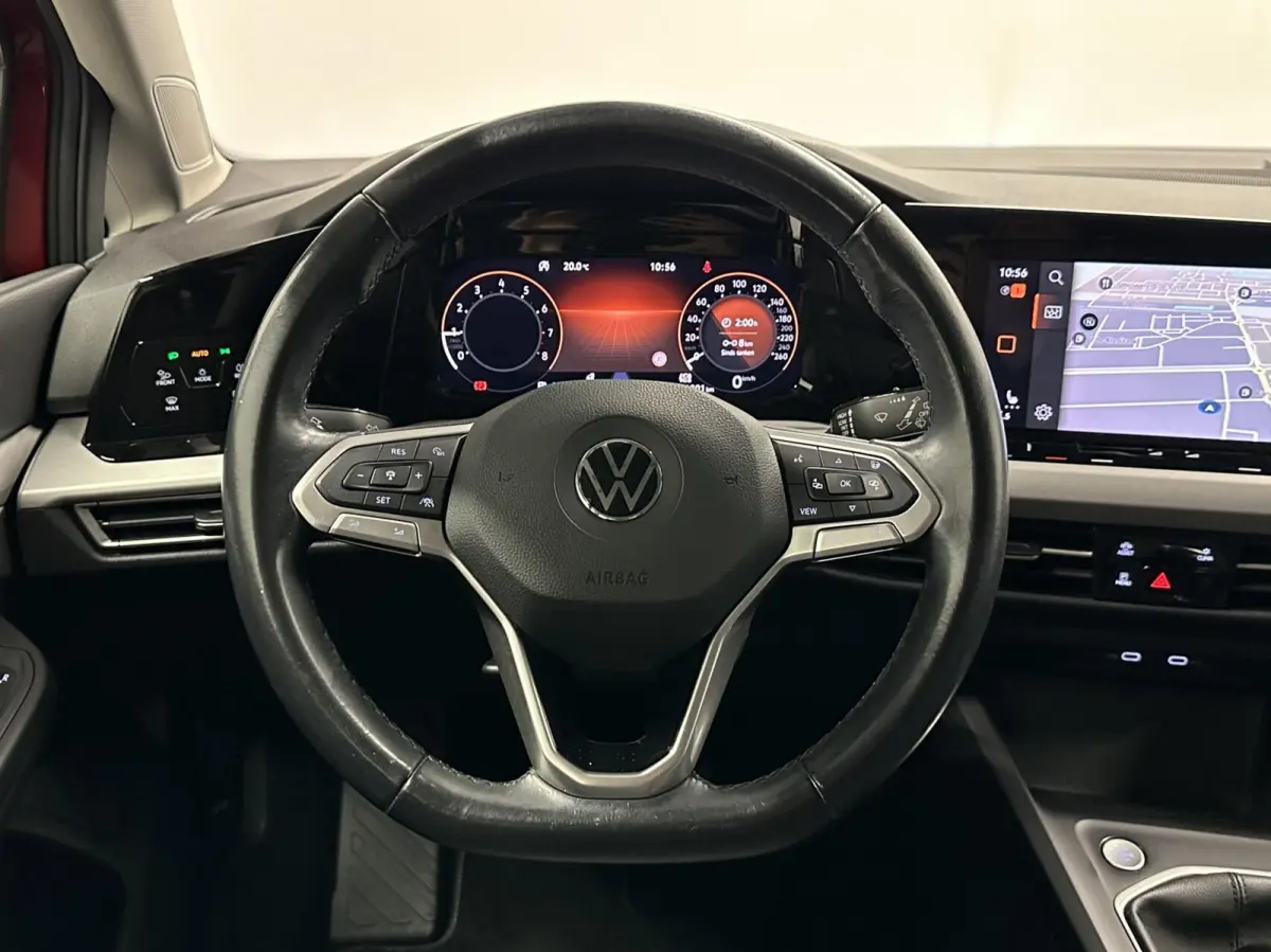 1.0 TSI Life Business TREKHAAK CARPLAY NAVI ADAPTIEF CRUISE.