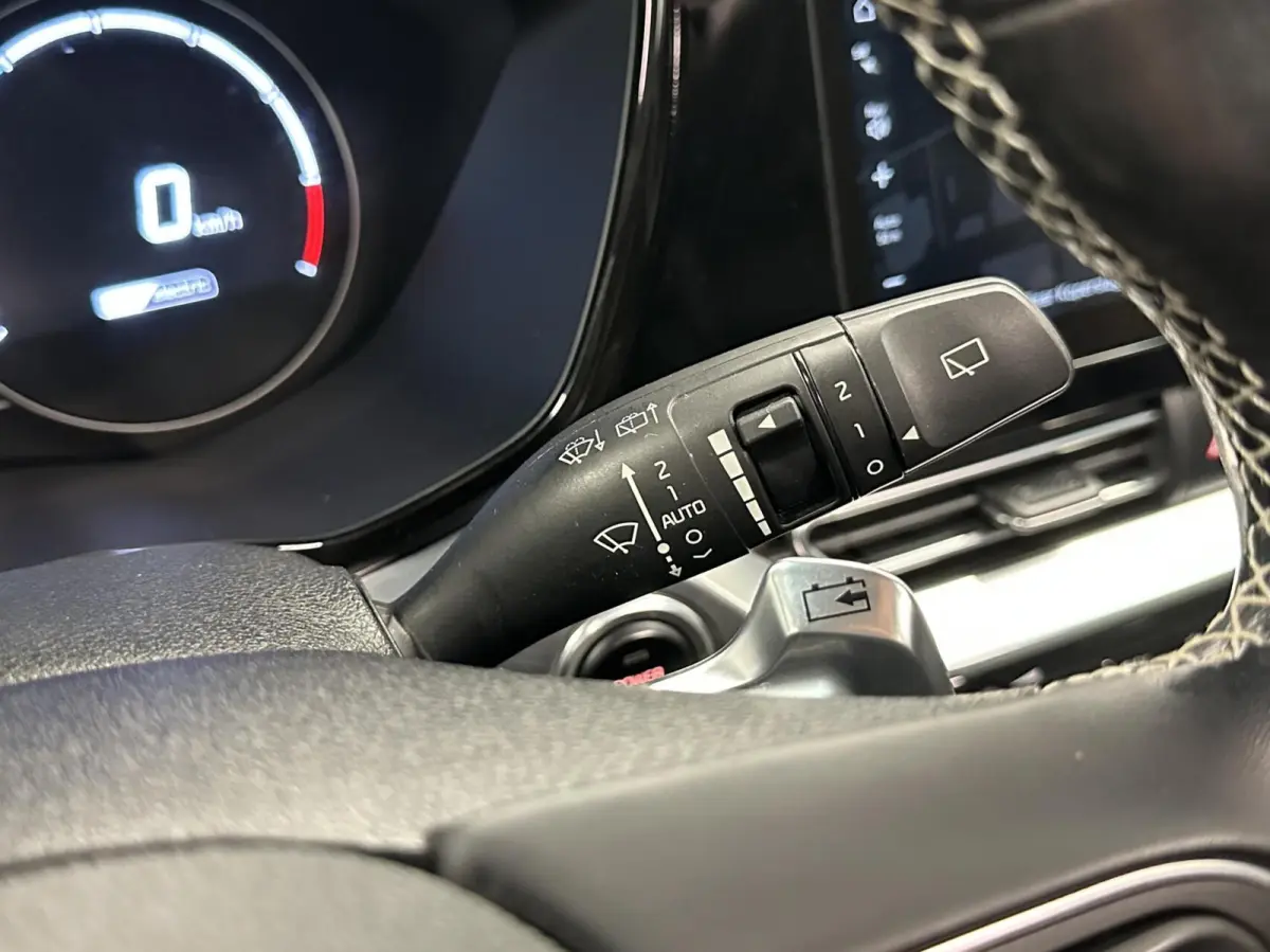 DynamicPlusLine 64 kWh CAMERA CARPLAY SCHUIF/KANTEL DAK NAVI ADAPTIEF CRUISE.