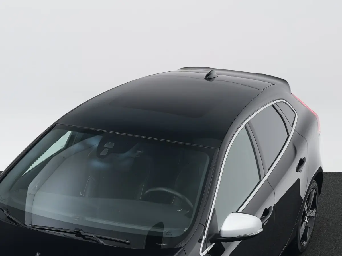 T3 Polar+ Sport | Panoramadak | Standkachel | Harman/Kardon | Volvo On Call | Camera | Nubuck-Leder | LED | R-Design