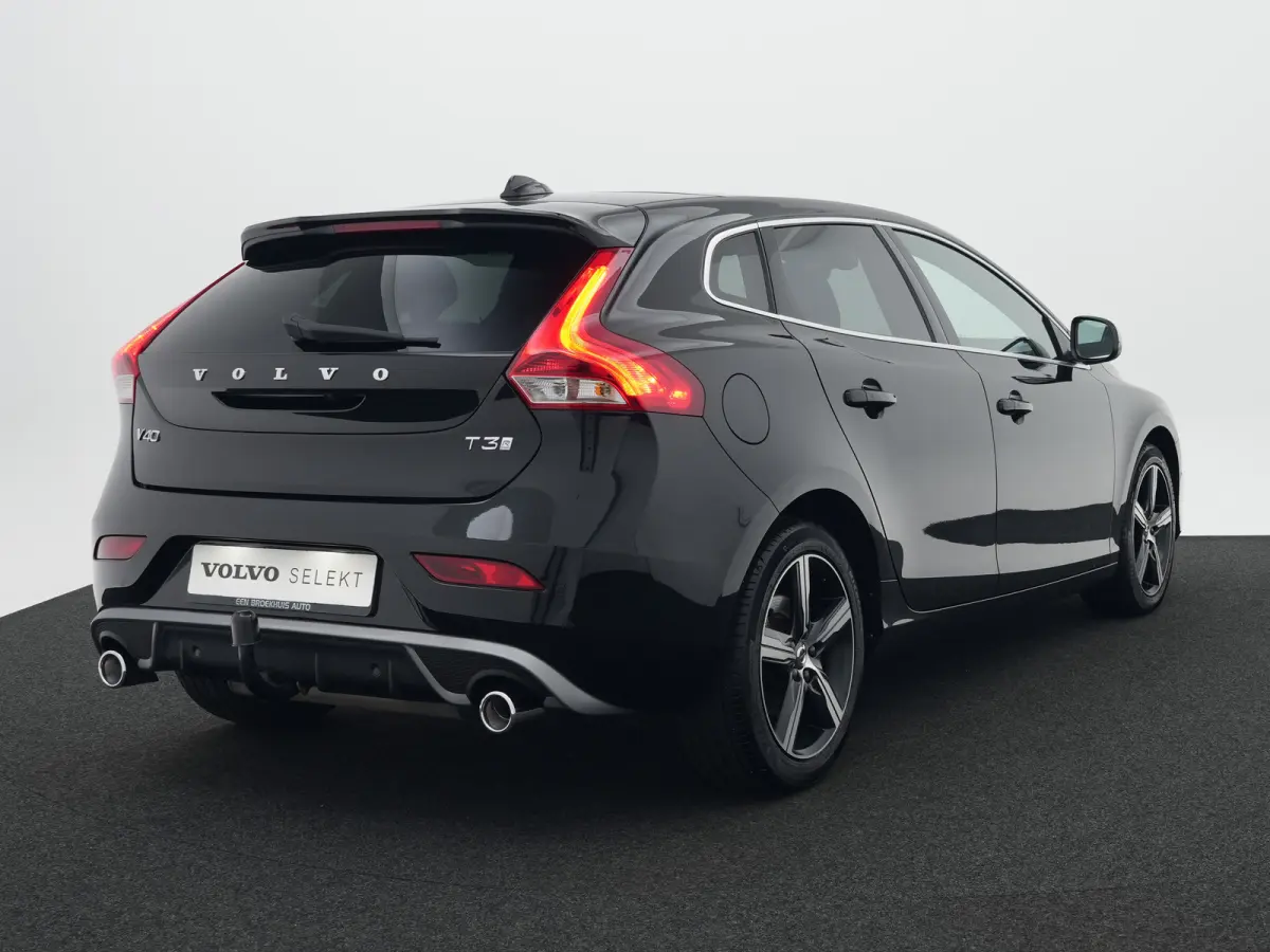 T3 Polar+ Sport | Panoramadak | Standkachel | Harman/Kardon | Volvo On Call | Camera | Nubuck-Leder | LED | R-Design