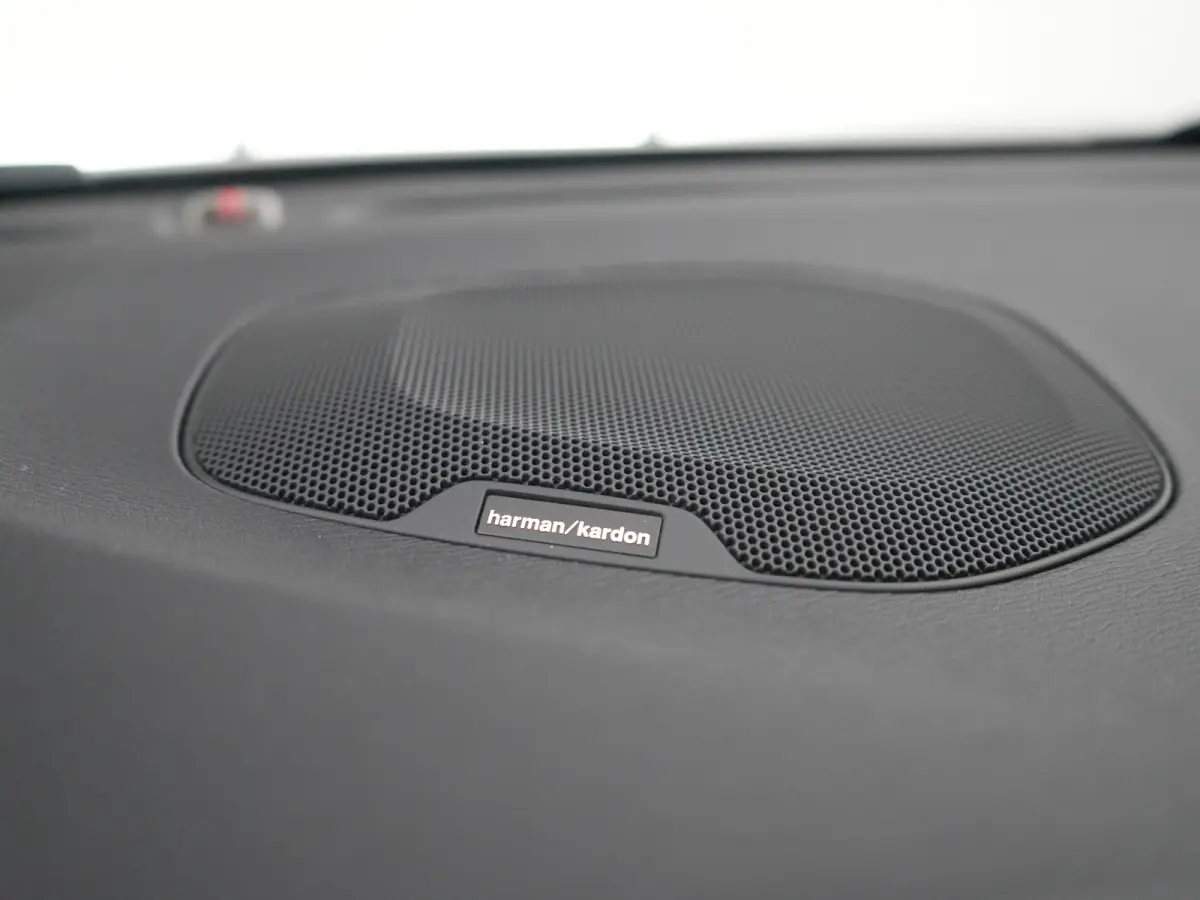 T3 Polar+ Sport | Panoramadak | Standkachel | Harman/Kardon | Volvo On Call | Camera | Nubuck-Leder | LED | R-Design