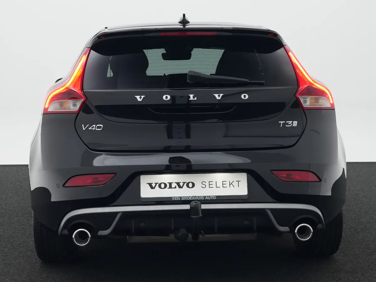 T3 Polar+ Sport | Panoramadak | Standkachel | Harman/Kardon | Volvo On Call | Camera | Nubuck-Leder | LED | R-Design