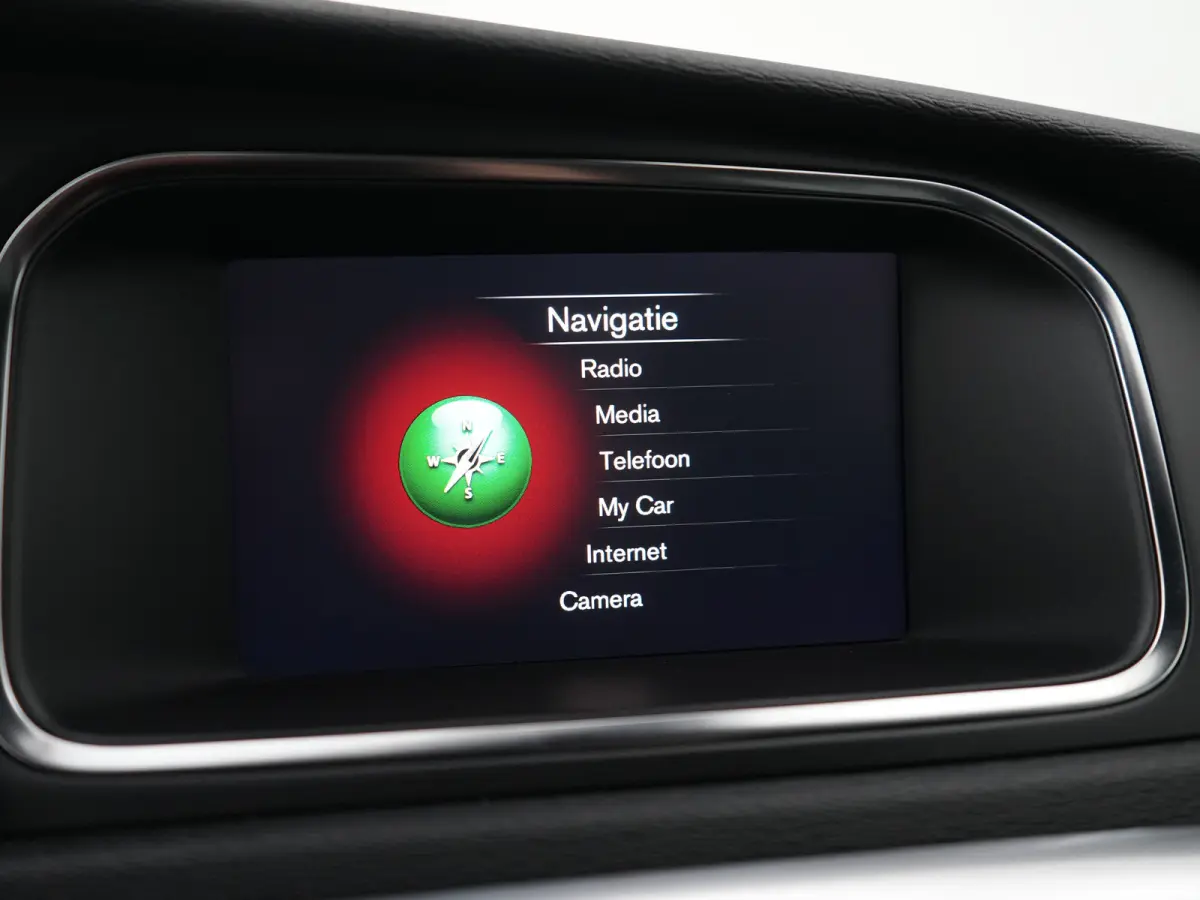 T3 Polar+ Sport | Panoramadak | Standkachel | Harman/Kardon | Volvo On Call | Camera | Nubuck-Leder | LED | R-Design