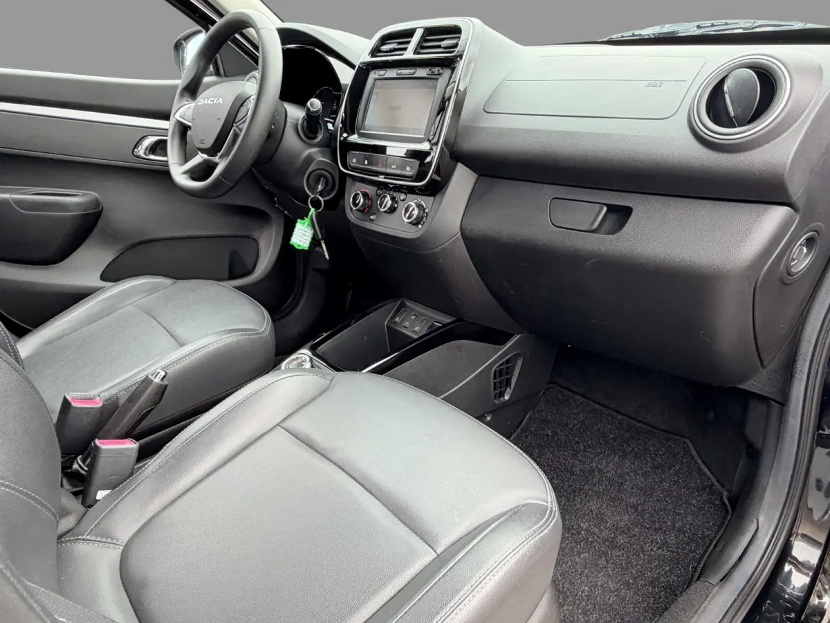 Expression 27 kWh SoH 93,1% | Apple & Android | Navigatie | Lederen Bekleding | NL Auto | Dealeronderhouden |