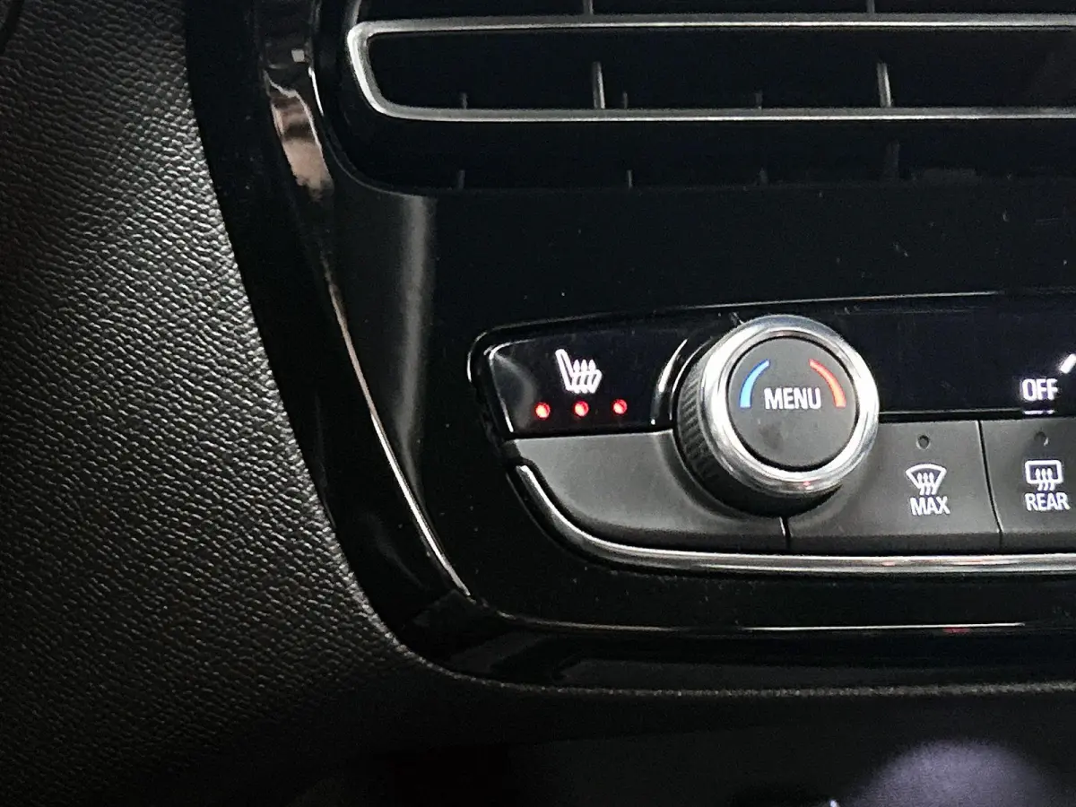 Ultimate 50-kWh 11kw bl. | 136pk | Lederen Bekleding | 32.000km! | Trekhaak | Navigatie | 89% SOH |